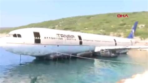 D­e­v­ ­y­o­l­c­u­ ­u­ç­a­ğ­ı­ ­S­a­r­o­s­ ­K­ö­r­f­e­z­i­­n­e­ ­b­a­t­ı­r­ı­l­ı­y­o­r­